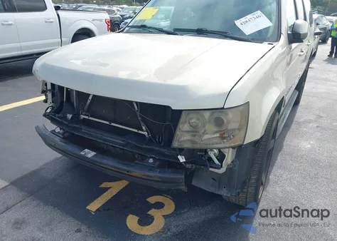 2013 Chevrolet Suburban Lt z USA, uszkodzony, nr VIN 1GNSCJE03DR205223